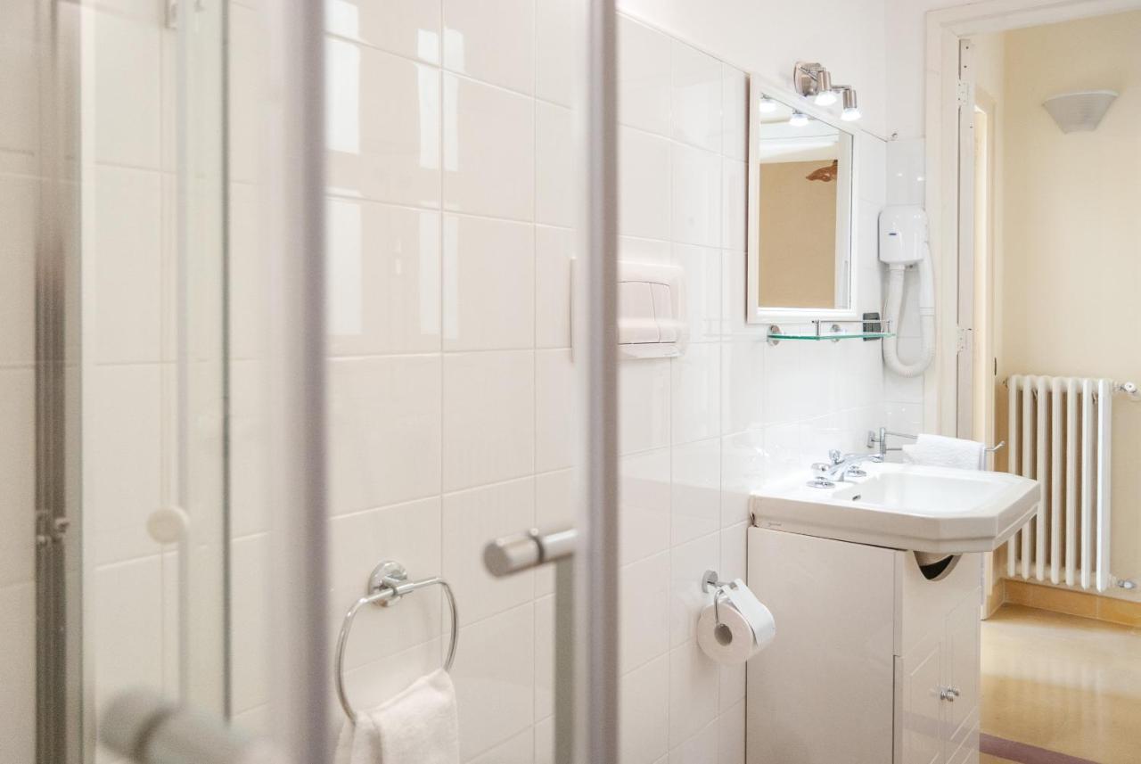 B&B Risveglio Col Rosone Lecce Buitenkant foto