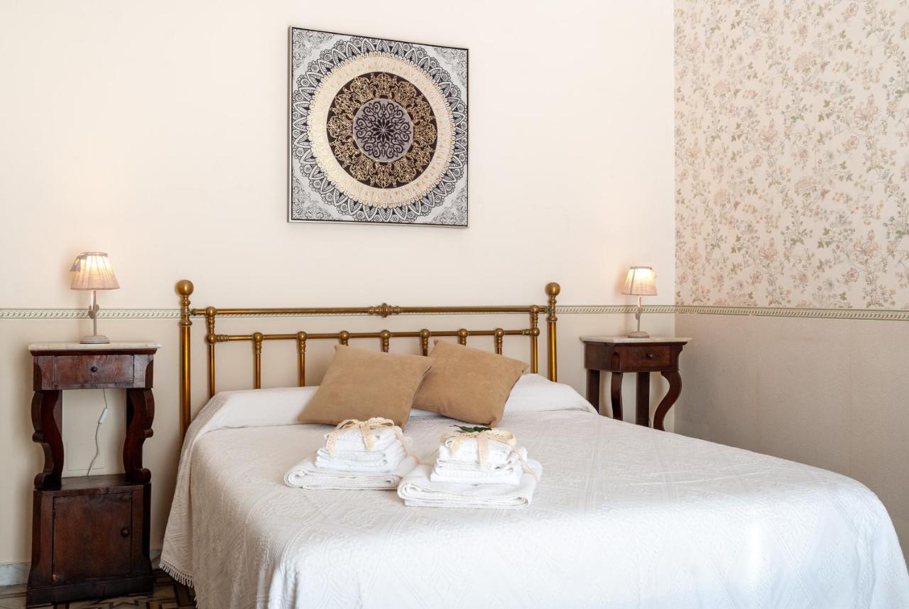 B&B Risveglio Col Rosone Lecce Buitenkant foto