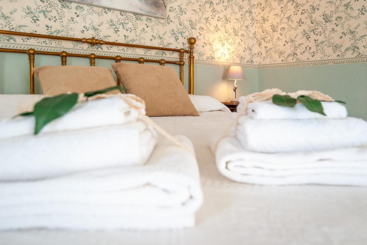 B&B Risveglio Col Rosone Lecce Buitenkant foto