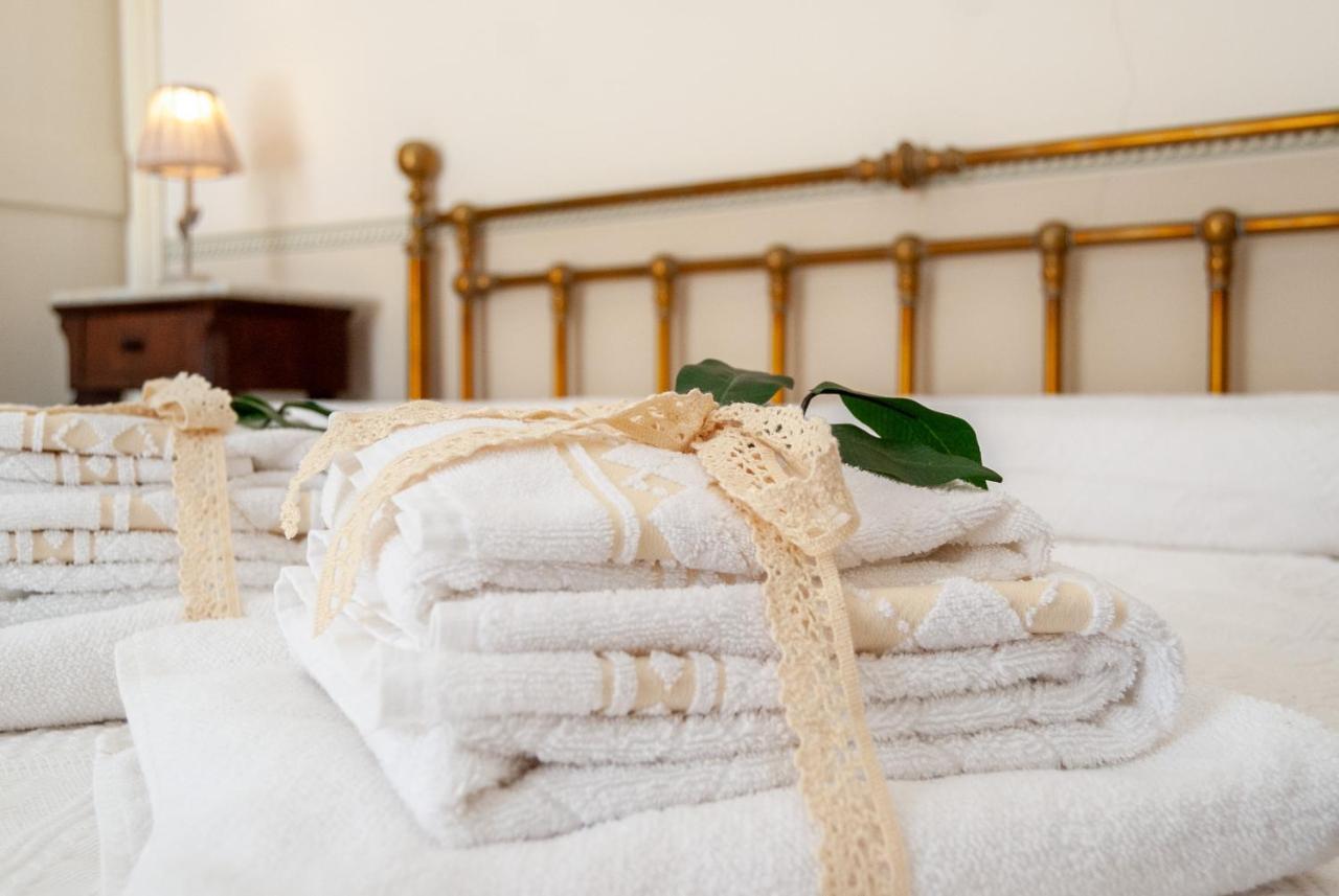 B&B Risveglio Col Rosone Lecce Buitenkant foto