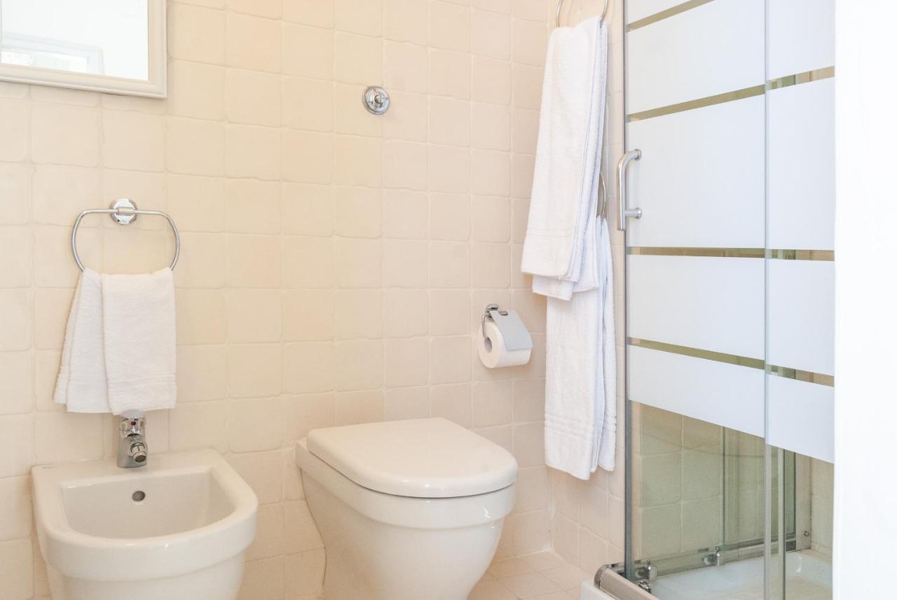 B&B Risveglio Col Rosone Lecce Buitenkant foto